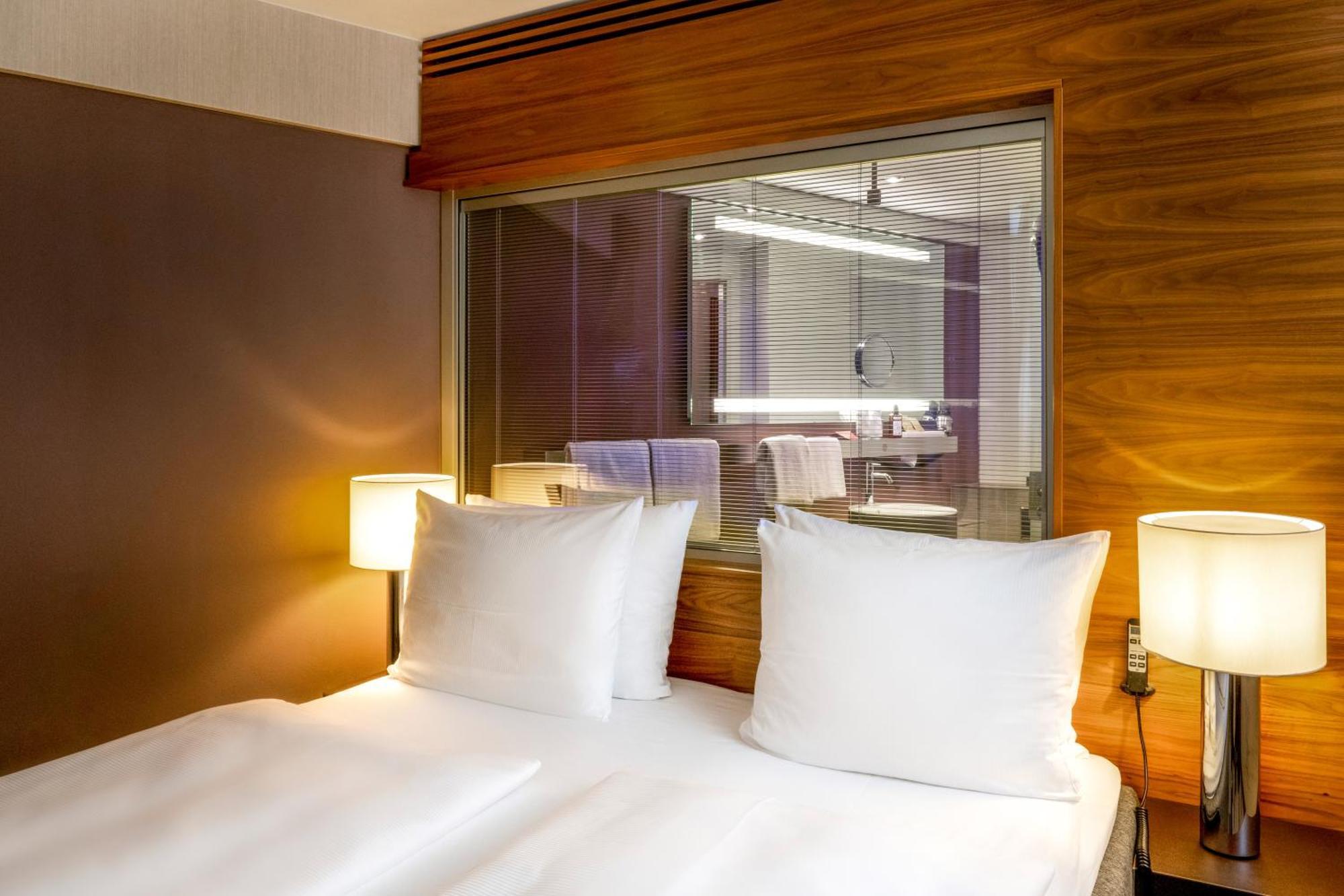 Moevenpick Hotel Hamburg City Exterior photo