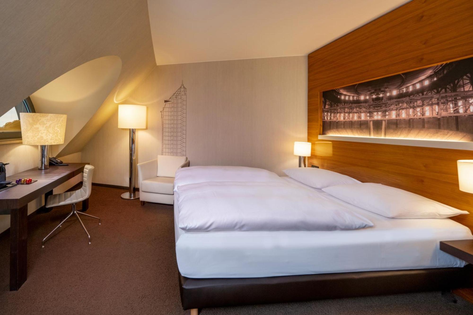 Moevenpick Hotel Hamburg City Exterior photo