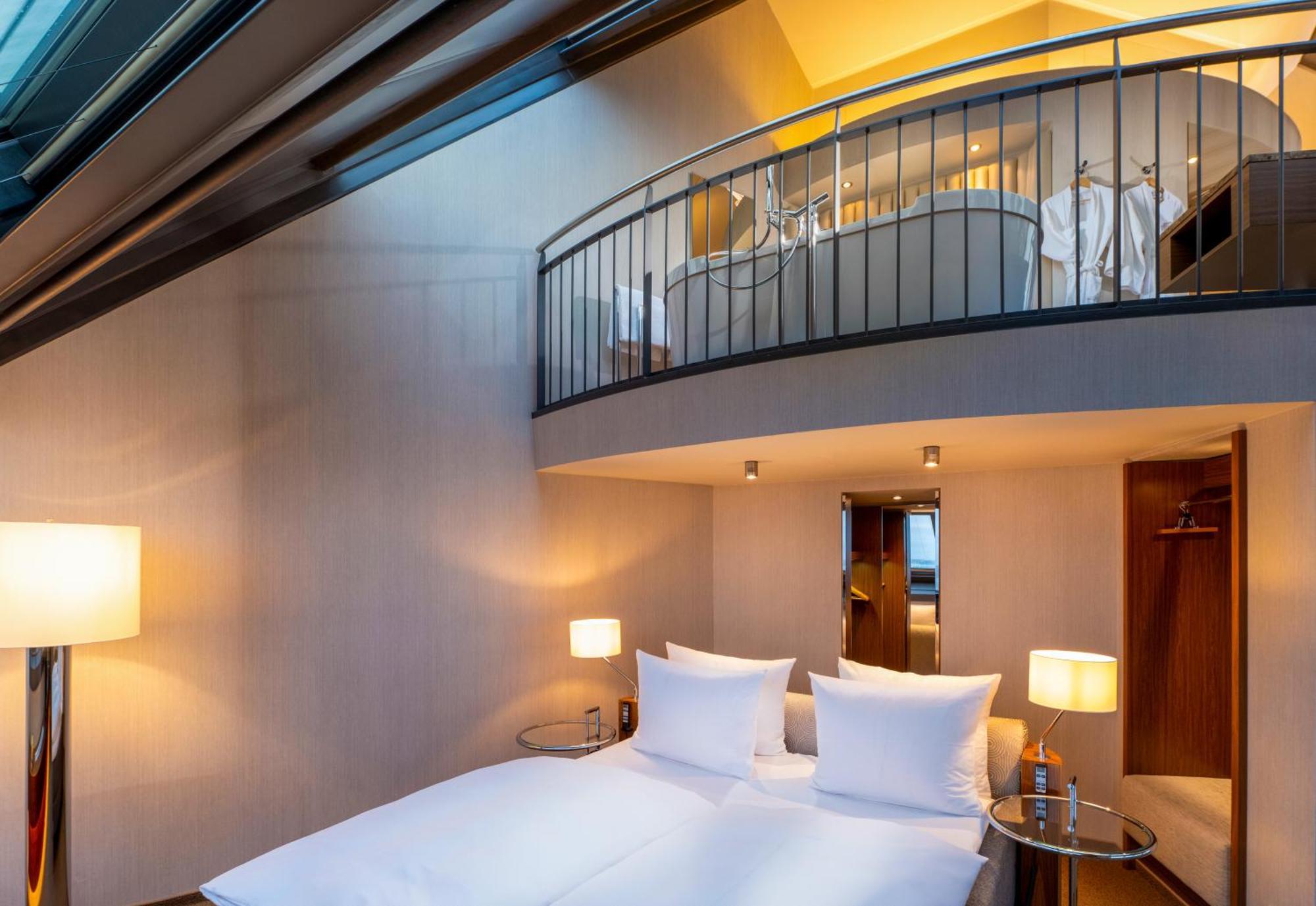 Moevenpick Hotel Hamburg City Exterior photo
