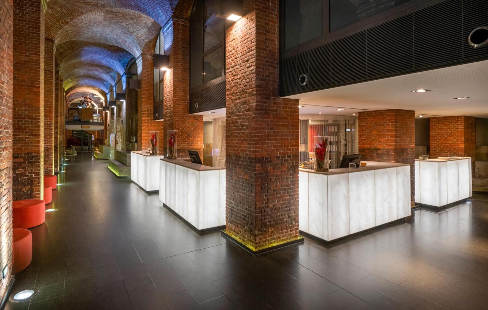 Moevenpick Hotel Hamburg City Exterior photo