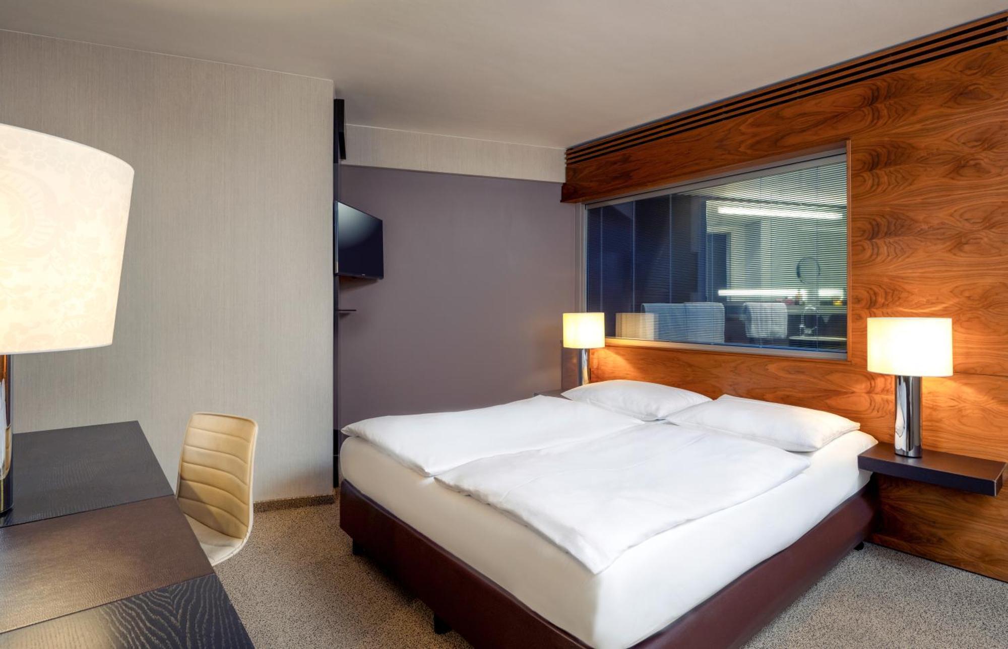 Moevenpick Hotel Hamburg City Exterior photo